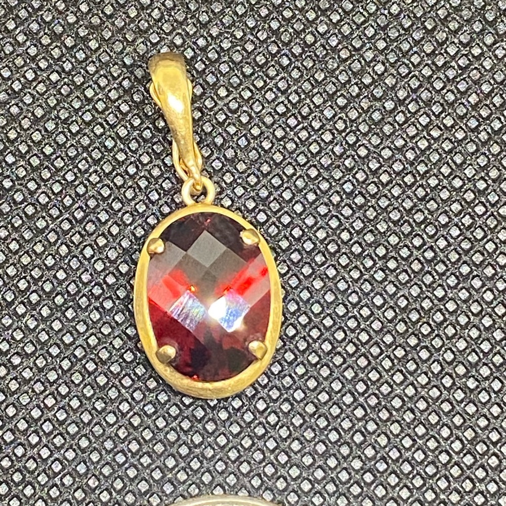 Yellow gold 14k pendant and earrings